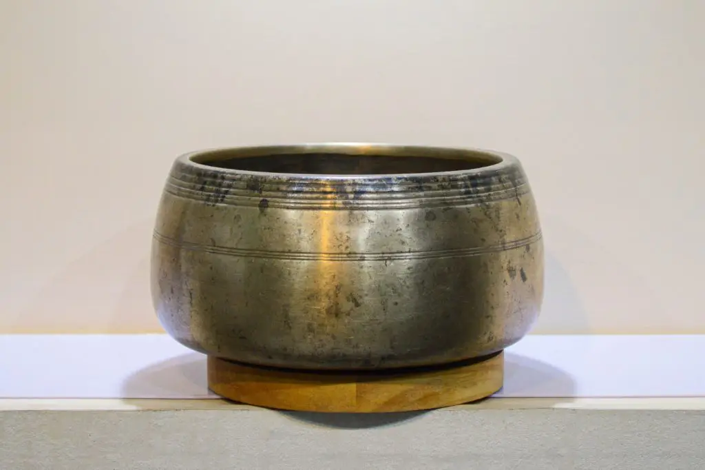 6.8 inch Mani Singing Bowl Rishikesh